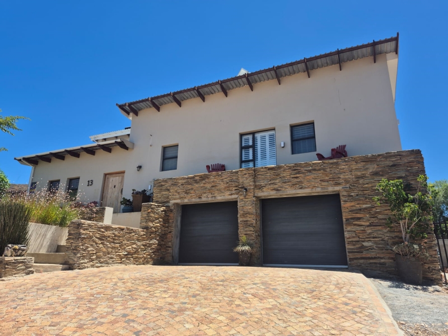4 Bedroom Property for Sale in Fairway Heights Western Cape
